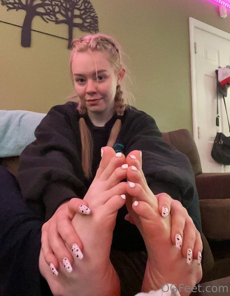 sativaskies model galleries