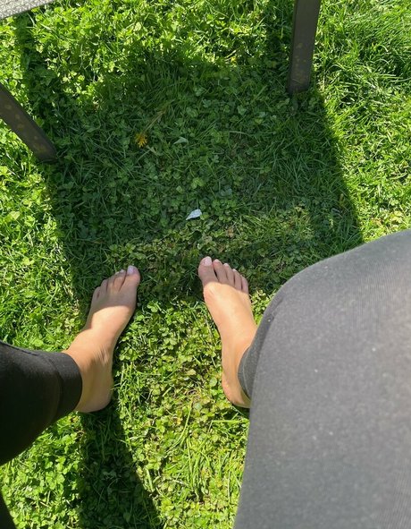 azerasfeet pretty actress images