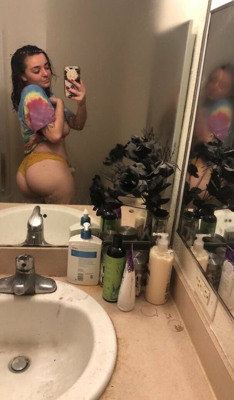 Toradoki Eslpethers pretty actress photo