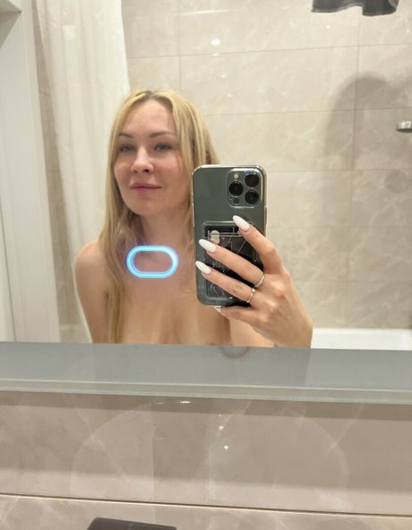 Milavy high quality pornstar picture