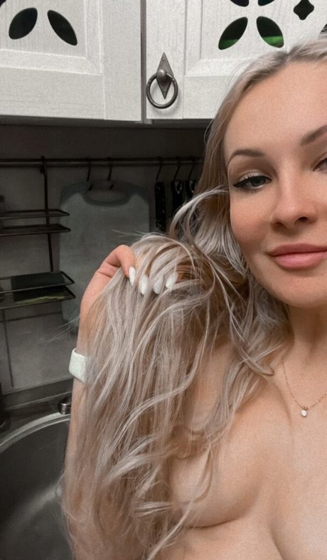 Milavy nudes pornstar photos