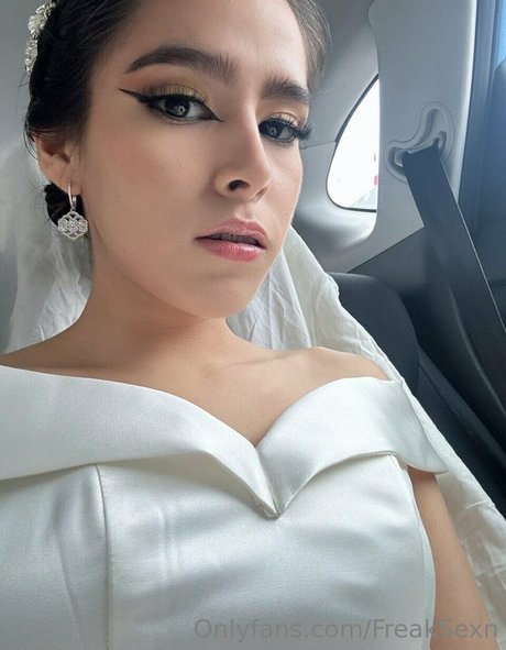 freaksexn pretty actress pics