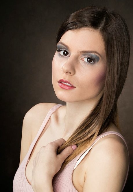 Muriel Melinda erotic actress gallery