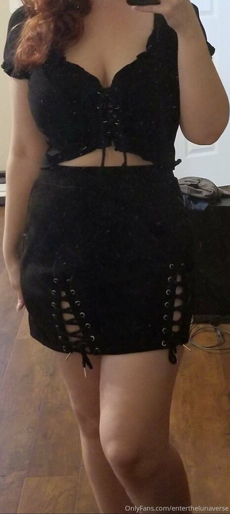 enterthelunaverse sexy pornstar img