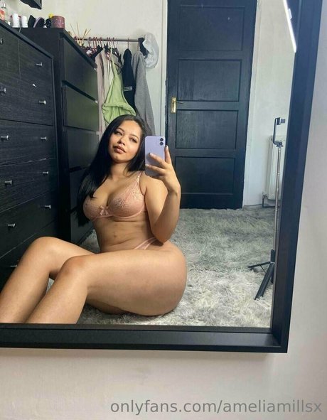 ameliamillsx star erotic photo
