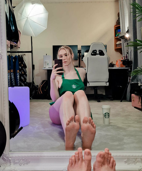 oliviarobin nudes model archive