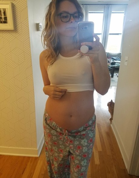 Goddess Rainn model exclusive photo