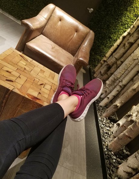 Goddess Rainn beautiful model pic