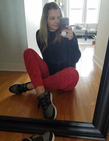 Goddess Rainn perfect model photo