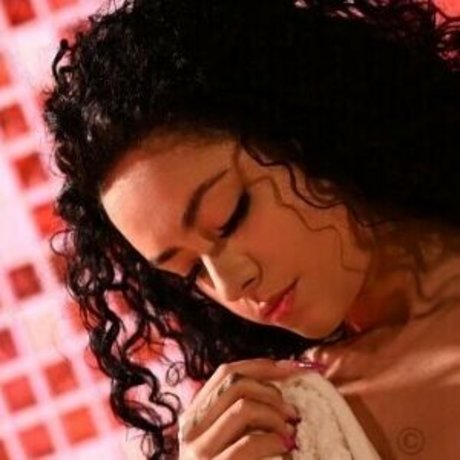 Yonamarques_ hd actress picture