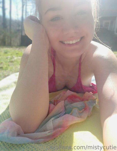 MistyCutie star adult pictures