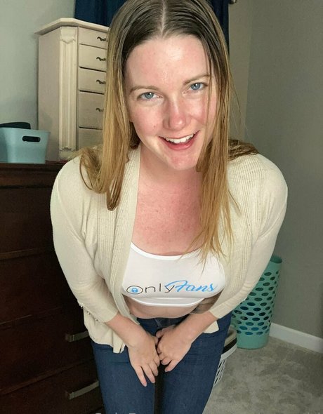 bootyshortsgirl star art gallery