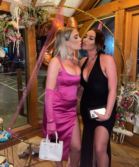 Danielle Tilly Wright nude model picture