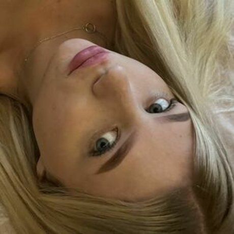 Elizabeth moon naked pornstar pictures