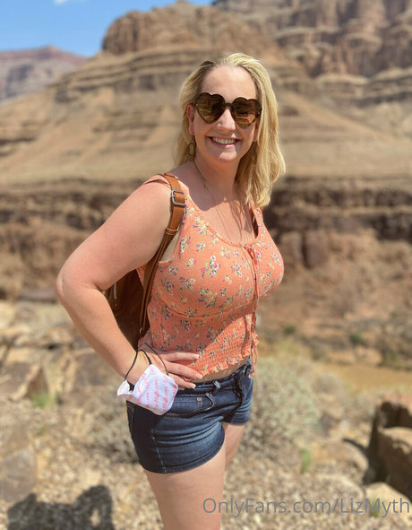 lizmyth best pornstar photo