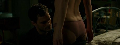 Dakota Johnson hd actress img