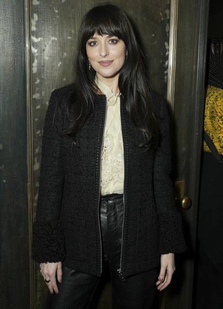 Dakota Johnson sexy model gallery