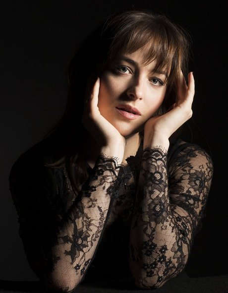 Dakota Johnson hot model picture