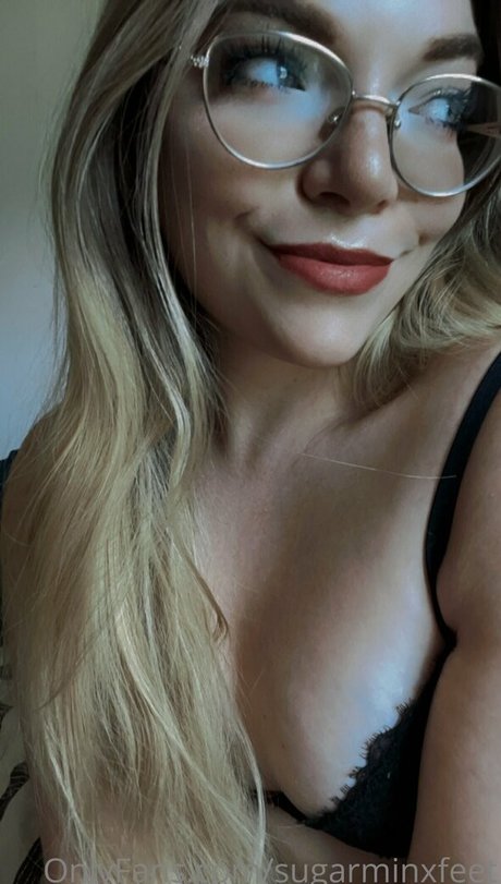 wicked minx pornstar erotic pic