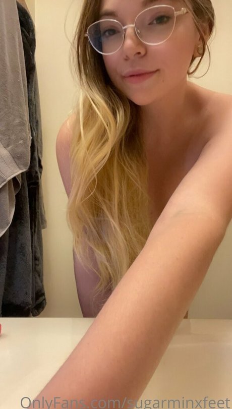 wicked minx free model pic