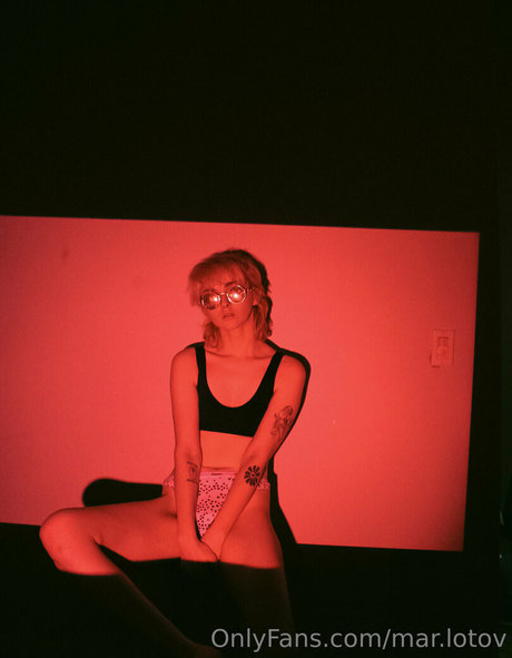 mar lotov star nudes picture