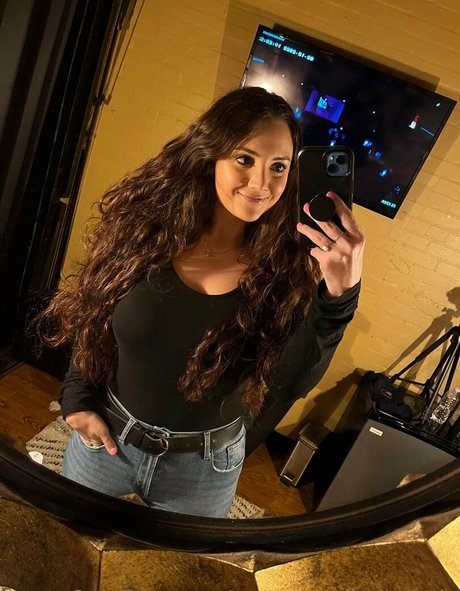 morgangallocomedy beautiful pornstar image