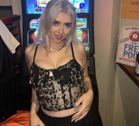 Emma C star exclusive photo