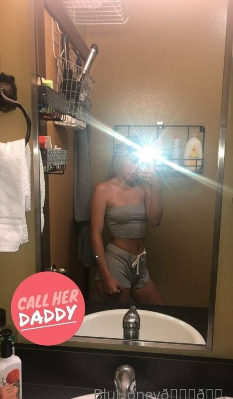 blufire999 pornographic model images