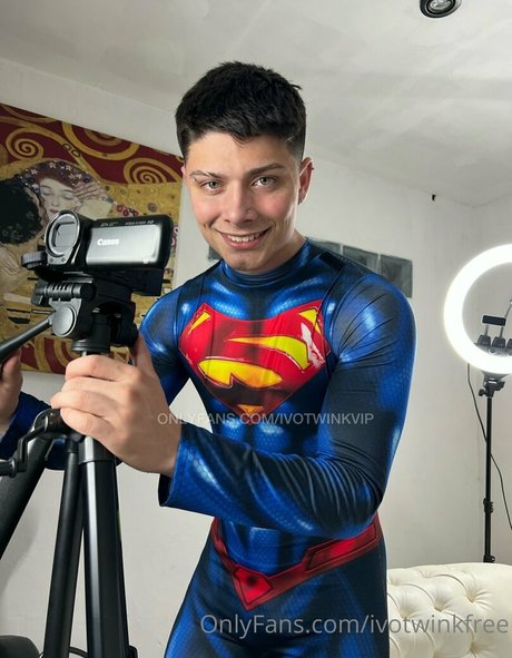 ivotwinkfree pornstar sexy img