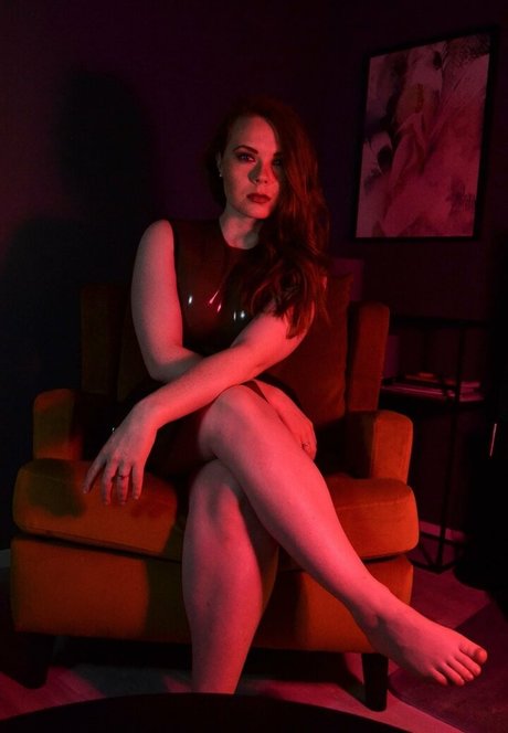 ladykara pornstar naked picture