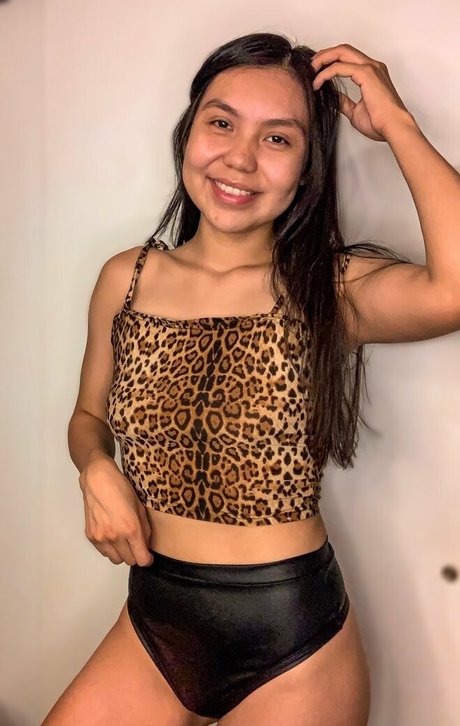 lifeofanna model top photo