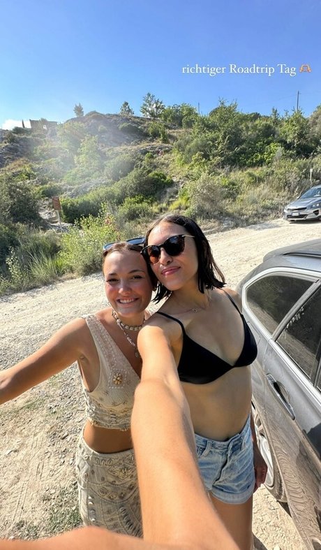 Shanti Tan star high quality pics