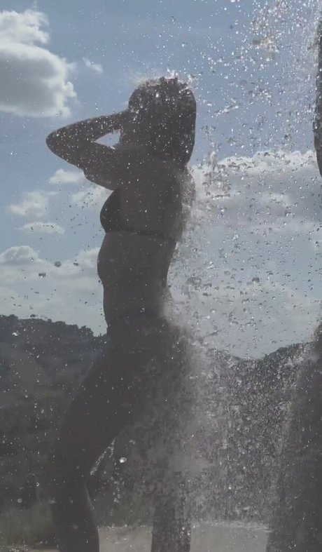 Shanti Tan pornstar hd images