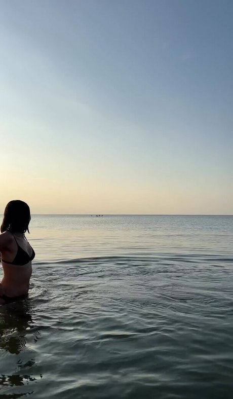 Shanti Tan exclusive actress pictures