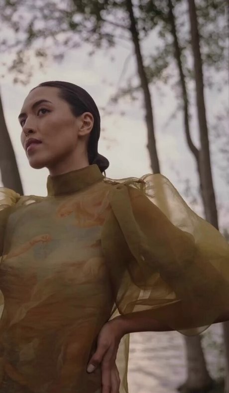 Shanti Tan star naked pics