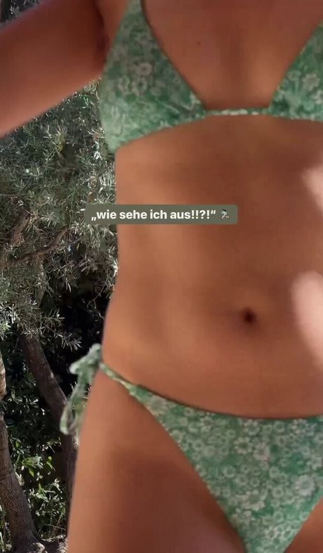 Shanti Tan model hd picture