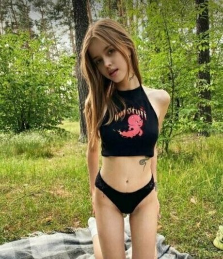 sunnybanny1 art model pics