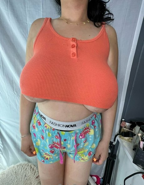 busty lyra pornstar hot photo