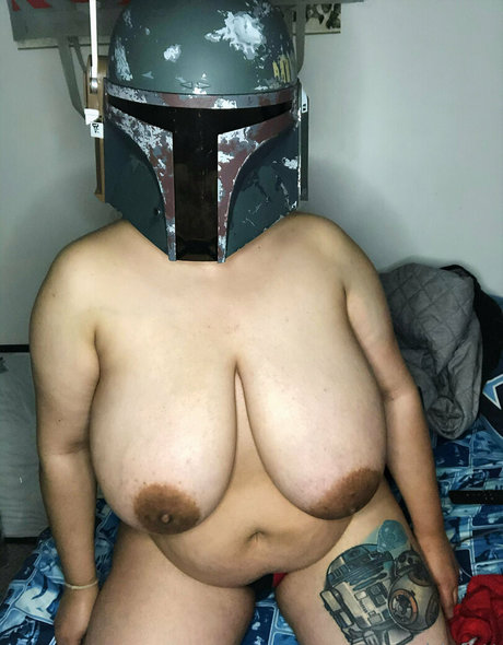 mochi fett naked actress gallery