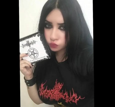 Moniikahr1 free star img