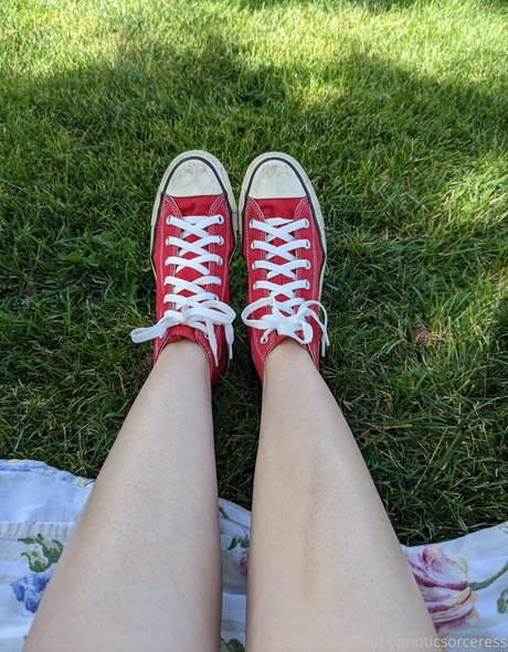 hypnoticsorceress model erotic picture