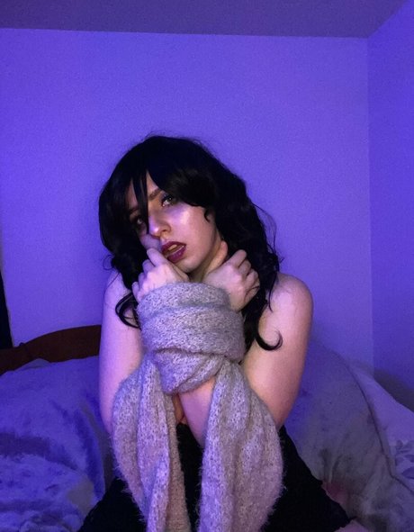 rayafterhours model erotic picture