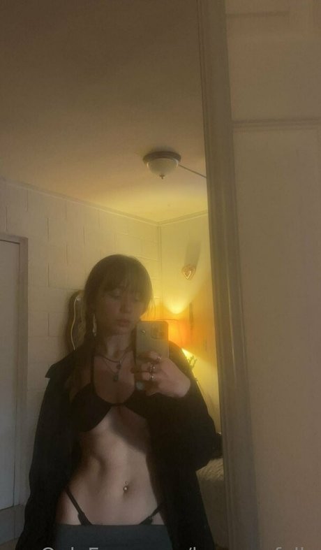 brycesgfelle naked actress pics