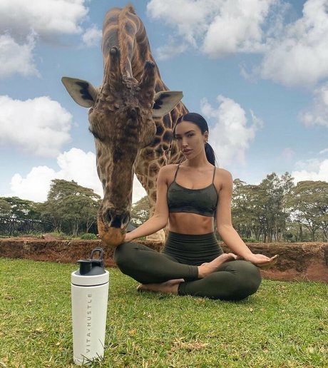 bre tiesi star perfect pictures