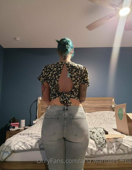 aria wanders free hot actress photo