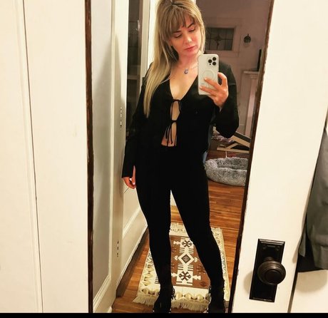 black curvy onlyfans naked images