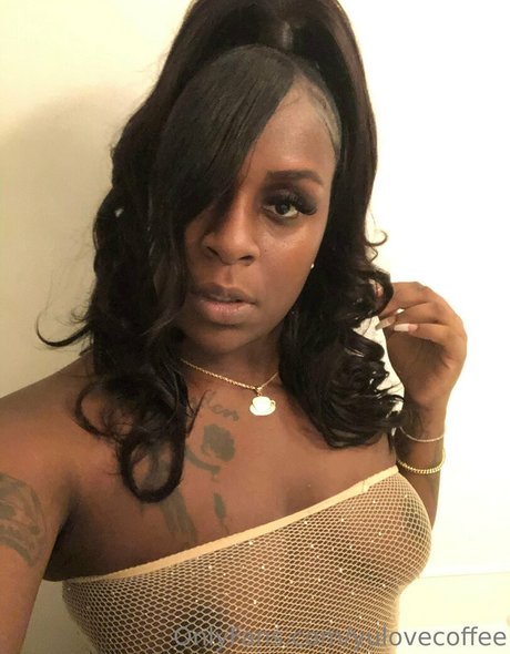 yulovecoffee pornstar hot image