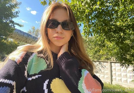 sunny anny perfect pornstar img