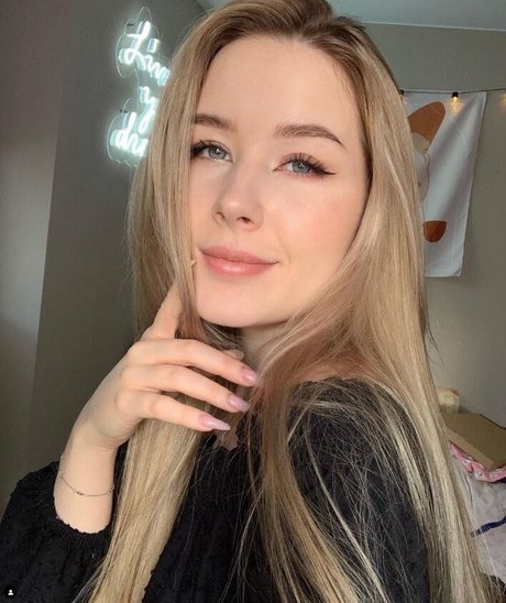 Agent Nesty pornstar img