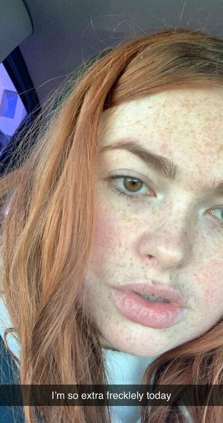 adora belly art model pic